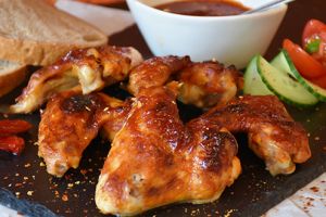 Aripioare de pui la cuptor – crocante şi picante