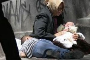 Oraşul în care nu există OAMENI ai STRĂZII. La ce tertipuri au apelat edilii pentru a determina persoanele fără adăpost să renunţe la viciile care le-au adus în stradă