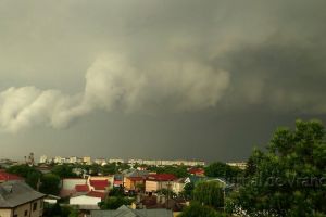 ULTIMA ORĂ: Vrancea şi încă 4 judeţe, COD PORTOCALIU de ploi abundente şi instabilitate atmosferică accentuată