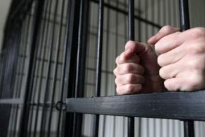 Tânăr din Sohodol condamnat la închisoare pentru tentativă de omor calificat, depistat şi dus la penitenciar