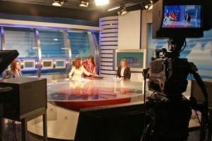 TERIBIL! Un fost prezentator de la matinal a recunoscut că este gay şi că a fost abuzat sexual în copilărie