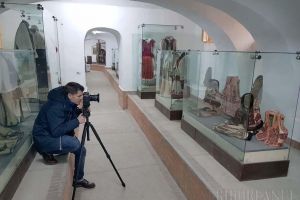 Muzeul frigului: Muzeul din Beiuş îşi primeşte vizitatorii la 2 grade Celsius, fiindcă nu are nicio sursă de căldură (FOTO)