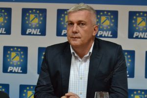 Cum explică primarul comunei Chiochiş, Vasile Silaşi, demisia din funcţiile deţinute în PNL