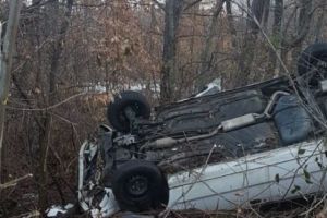Şoferiţa de 22 ani a făcut maşina de „comandă”