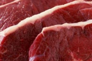 Polonezii i-au păcălit şi pe francezi: Carne de vită alterată vândută consumatorilor în Franţa