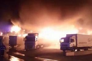 VIDEO: Pompierii mureşeni, chemaţi să stingă un incendiu la o fabrică din Alba!