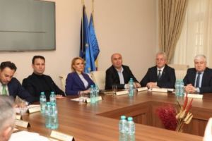ACUZAȚII grave din partea unui baron PSD: Asociaţia Municipiilor a devenit PARTID politic şi urmăreşte AUTONOMIA LOCALĂ! Ar trebui DIZOLVATĂ de o instanţă!
