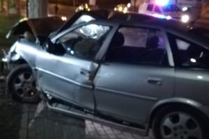 FOTO – Accident la intrare în Sibiu produs de un şofer beat – O femeie însărcinată este în comă