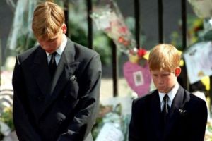 Ce nu s-a ştiut NICIODATĂ despre moartea  Prinţesei Diana. Dezvăluiri EMOŢIONANTE. Prinţul HARRY spune ADEVĂRUL