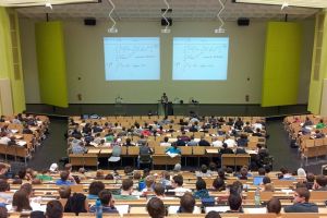 Scandal diplomatic: India acuză SUA în cazul universităţii false