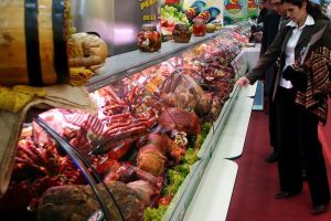 Veşti proaste: Alimentele se vor scumpi în februarie cu până la 8%