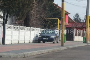 Sondaj de opinie: Sunteti de acord cu masura Primariei Constanta de sanctionare a celor care parcheaza sau stationeaza cu vehiculele pe trotuare?