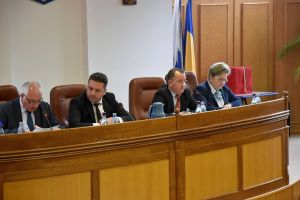 Pentru depăşirea ”crizei gunoiului”