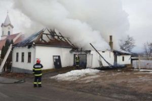 Incendiu la casa parohială romano-catolică din Bixad