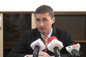 Săptămână decisivă în disputa primarilor cu Guvernul