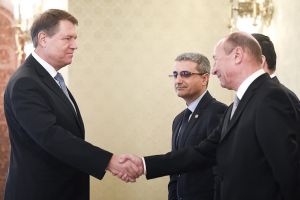 Băsescu aruncă bomba- PMP îl va susţine pe Klaus Iohannis în turul doi