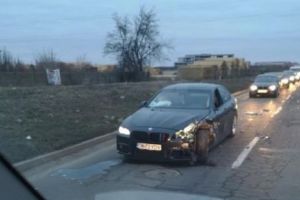 Poliţist rănit în timp ce mergea spre serviciu