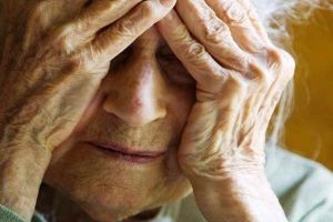 Ordin de protecţie provizoriu pentru un tânăr din Scărişoara care şi-a agresat bunica