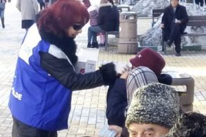 Măşti împotriva gogoşilor politice nu ne daţi?