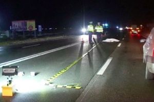 Accident mortal în judeţ! Pieton spulberat de o maşină pe DN 19