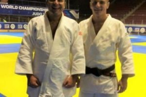 Mircea Badea primeşte consolarea unui greu din media după celebrul KO în 5 secunde