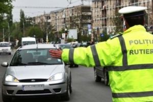 A lovit un pieton şi s-a făcut nevăzut