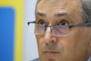 Gorghiu şi Pirtea – vicepreşedinţi, Vela – secretar. Parlamentarii au ales conducerea Birourilor Permanente la Senat şi Camera Deputaţilor
