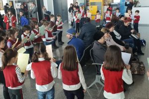 Au citit pentru călătorii din aeroportul băcăuan