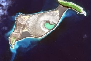 S-a creat o NOUĂ INSULĂ. NASA a luat cu asalt „FORMAȚIUNEA BIZARĂ” din OCEAN pentru a recolta PROBE. Legătura SUSPECTĂ cu planeta MARTE 