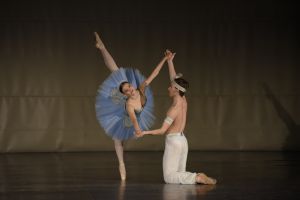 Balerinii Emma Mardegan şi Cristian Daneri vor veni la Opera Braşov pentru un stagiu de pregătire