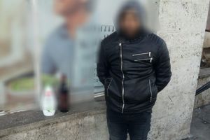 Tanar, prins de politistii locali in timp ce incerca sa fuga cu bunuri sustrase dintr-un magazin din Constanta
