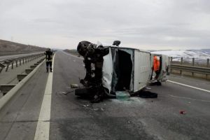VIDEO. Un nou accident grav provocat de un şoferul ce era LIVE pe facebook!