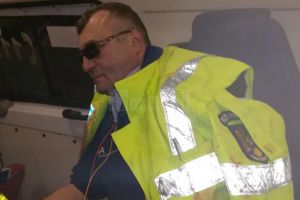 Agresorii a doi poliţişti de la Păltinoasa, trimişi în judecată în stare de arest preventiv