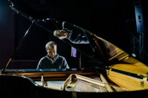 Concertul de la UMFST Târgu Mureş deschide stagiunea din luna februarie a turneului Classic Unlimited