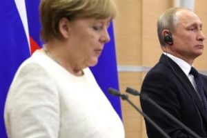 Merkel trimite bani în Est pentru a-l contracara pe Putin