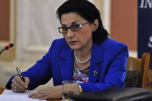 Andronescu: Regulamentul unui liceu nu poate să exceadă prevederilor legale