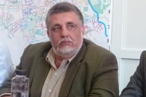 Consilierul George Botez: Primarul Dobre a scos la mezat Ploieştiul pentru a face punctaj electoral