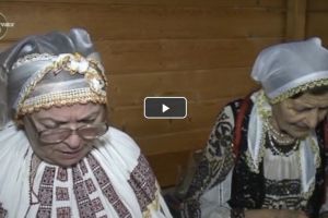 Femeile din comuna vâlceană Nicolae Bălcescu readuc la viaţă tradiţia şezătorii