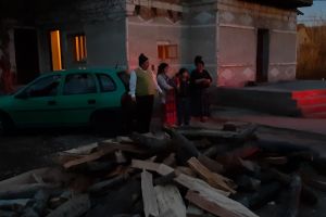 Manastirea Turnu: Lemne de foc pentru familii nevoiaşe