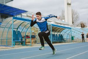 Atletii Marian Petre si David Ciolpan concureaza la Campionatul Balcanic de la Istanbul
