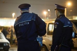 Cercetat după ce şi-a jignit soţia de care nu are voie să se apropie