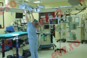 ALERTĂ NAȚIONALĂ. Asistenţi medicali din România au diplome fabricate. Ce spun instituţiile statului