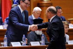 Traian Băsescu i-a tăiat pensia specială lui Victor Ciorbea