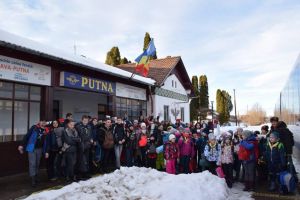 Peste 70 de cercetaşi şi voluntari suceveni, în tabără la Putna