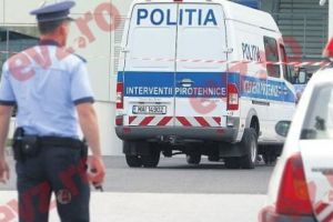 ALARMĂ cu BOMBĂ la SEDIUL POLIȚIEI din România. Oamenii legii, EVACUAȚI DE URGENȚĂ din secţie