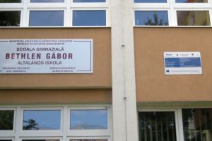 Sală de sport complet nouă pentru elevii şcolii Bethlen Gábor din Odorheiu Secuiesc