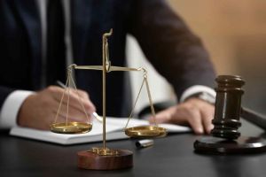 Arbitrajul comercial – o alternativă la instanţă
