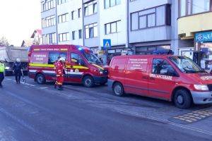 Femeie, accidentata de un autocamion. Victima se afla in stare grava
