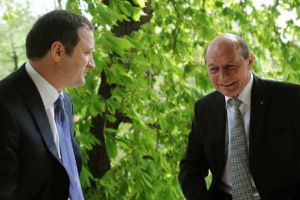 Lovitură GREA pentru fostul PREMIER moldovean. Viaţa de LUX îl costă SUTE de MII de lire sterline