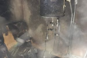 Incendiu la centrala unei locuinte. Salvatorii, la fata locului (galerie foto)